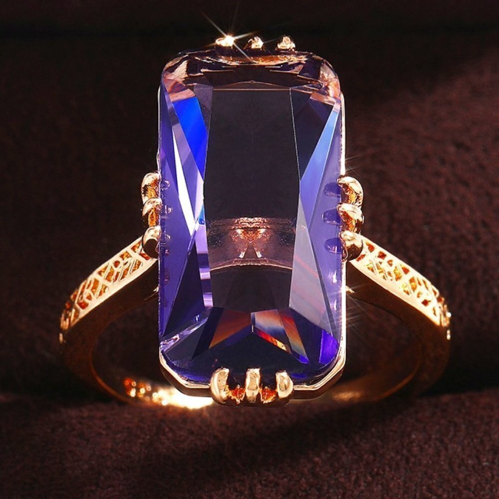 Big Pure Royal Purple Zircon 14k Gold Ring For Women, F087